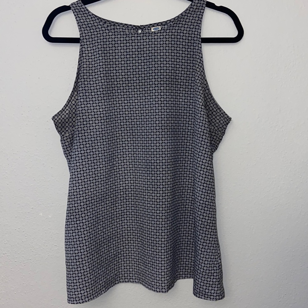 🍁2/$20🍁 Old Navy Business Blouse Black and White Pattern Size Large